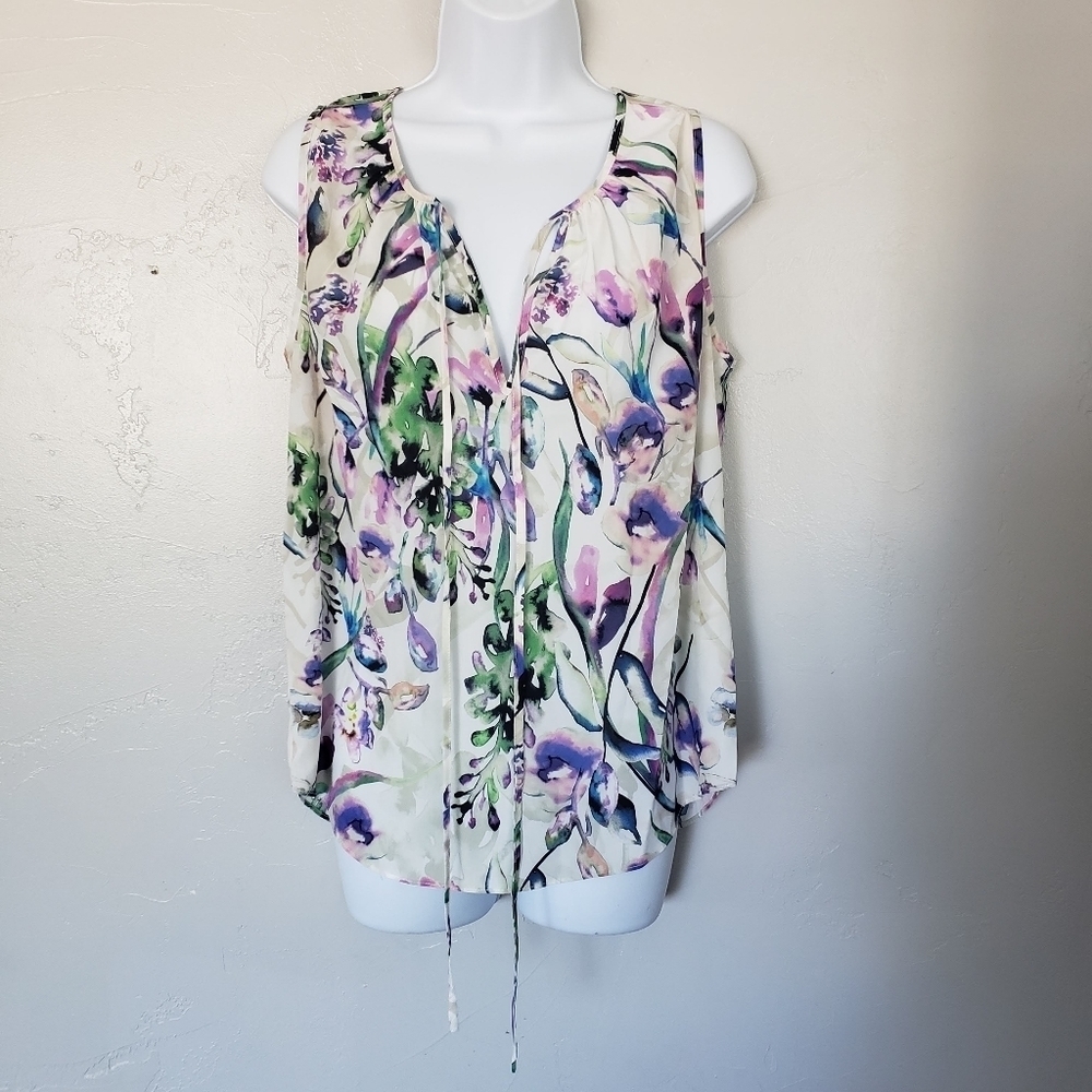A New York Small Watercolor Floral Tank Top Sleeveless Blouse V-neck White Green